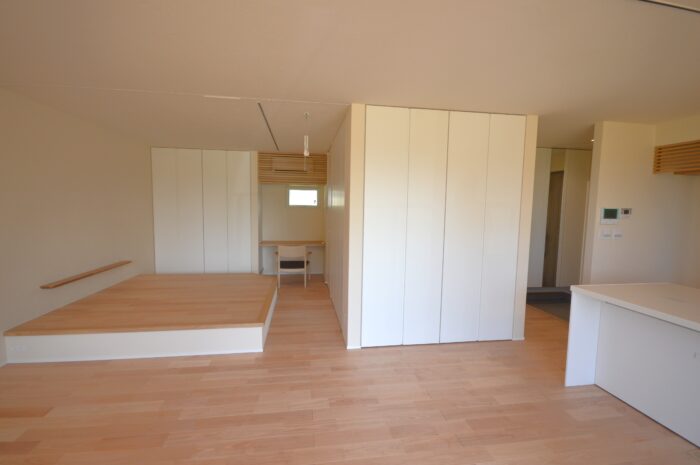 八ヶ岳の麓、こだわりの平屋