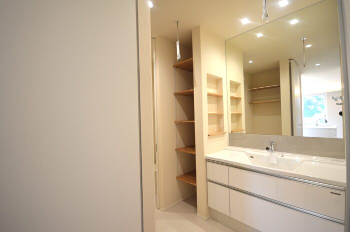 八ヶ岳の麓、こだわりの平屋