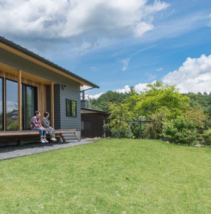 移住先で叶えたのは、ライフスタイルに合わせて空間設計した平屋 アイキャッチ画像