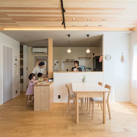 里山に住む、子育て世帯の住宅 アイキャッチ画像